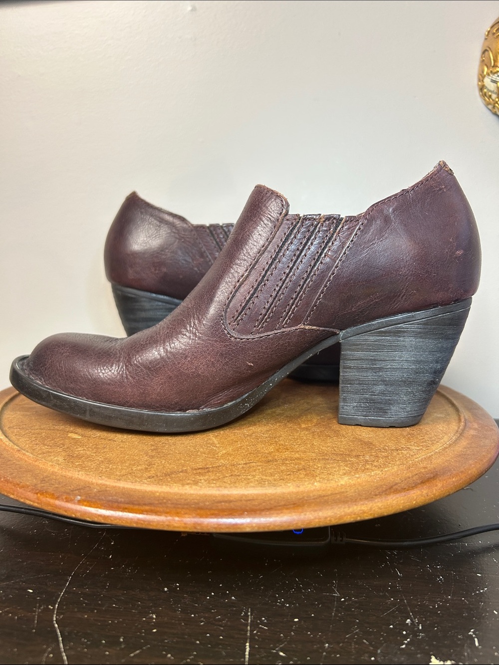 Born Ankle Booties Women’s 7.5 M Brown Leather Western Block Heel Slip On